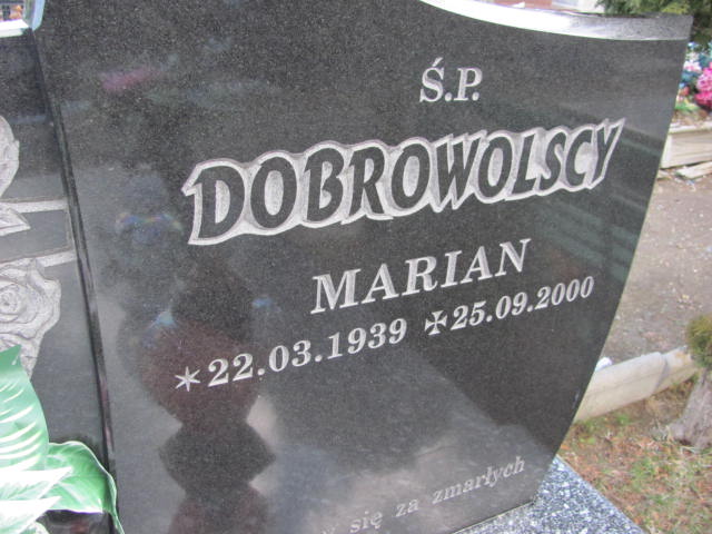 Grób Marian Dobrowolski